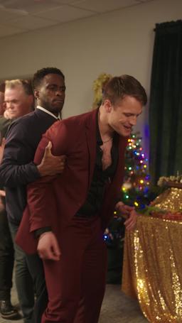 Uang, Senjata, dan Natal yang Tak Terlupakan episode 70