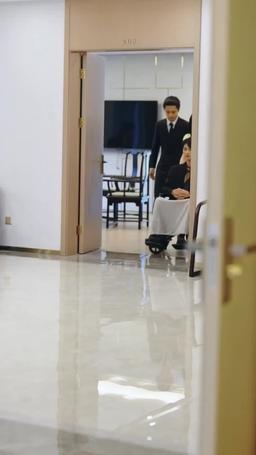 被渣後我閃婚了千億總裁 episode 27