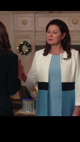 Christmas with a Prince: Becoming Royal episode 37