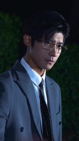 殘疾大佬掐腰吻 episode 93