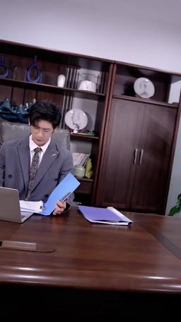 Contrato de amor com o tio cadeirante do meu noivo episode 52