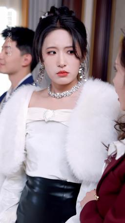 被讀心的我成了團寵少爺（原名：偷聽真少爺心聲三個姐姐追著寵） episode 21