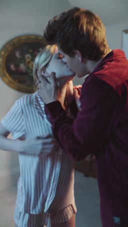 Como Beijar um Vampiro episode 17