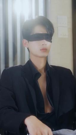 被渣後我閃婚了千億總裁 episode 4