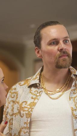 L'Homme qui Tenait les Clés d'Or episode 11