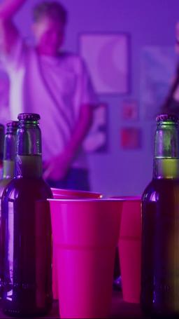 A Stripper Virgem e o Astro do Hóquei episode 13