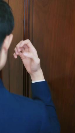 咬紅唇 episode 2